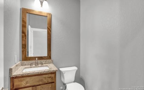 113 Ava Ridge La Vernia TX 78121