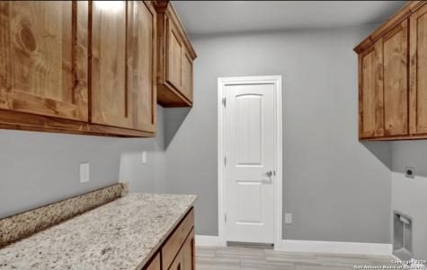 113 Ava Ridge La Vernia TX 78121