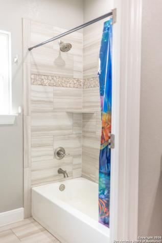 113 Ava Ridge La Vernia TX 78121