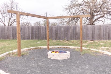 113 Ava Ridge La Vernia TX 78121