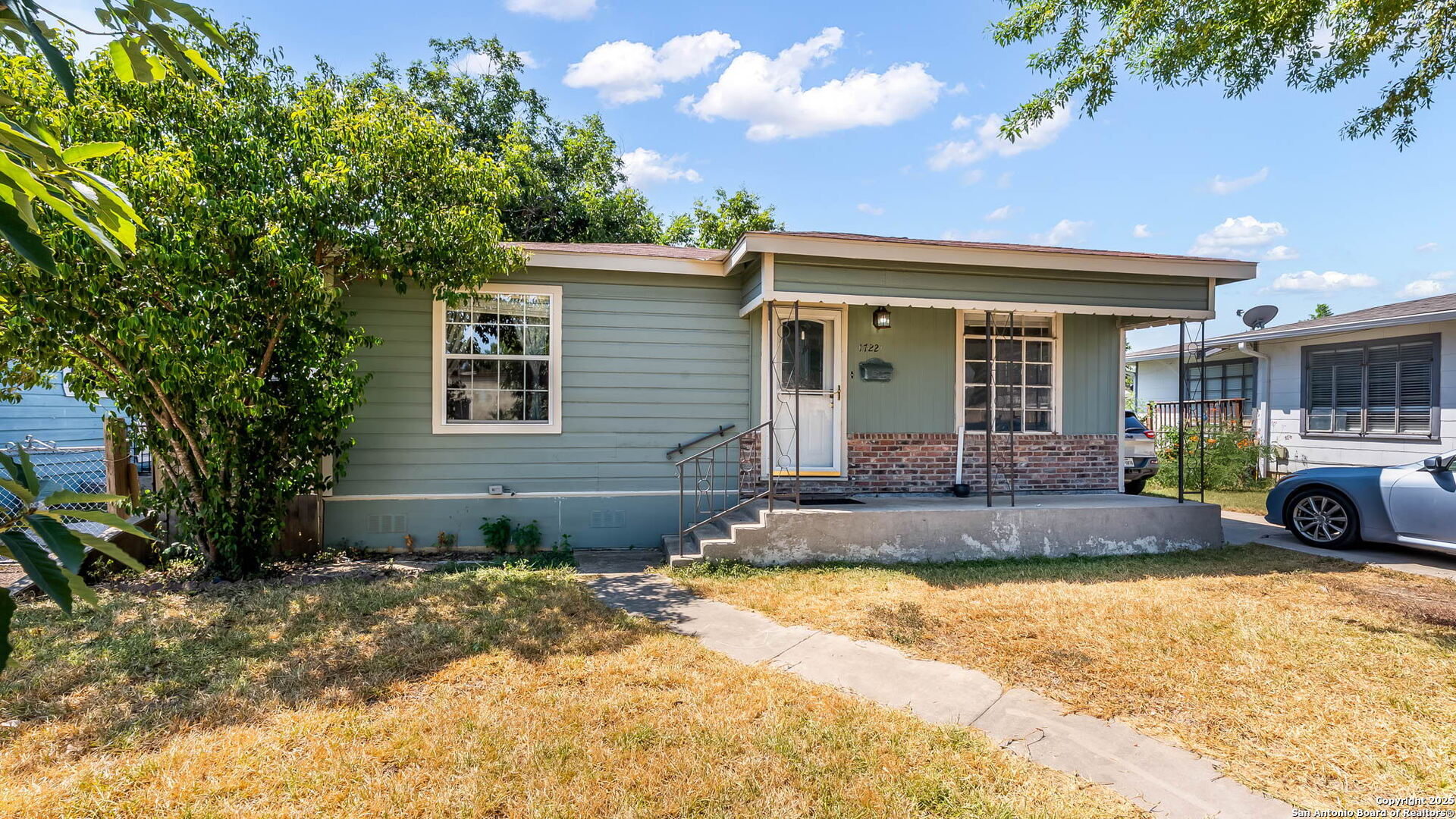 1722 Alametos San Antonio TX 78201