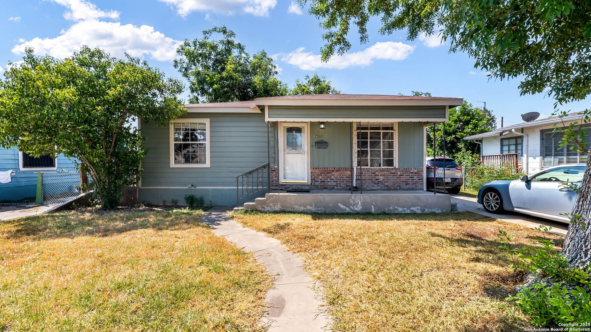 1722 Alametos San Antonio TX 78201