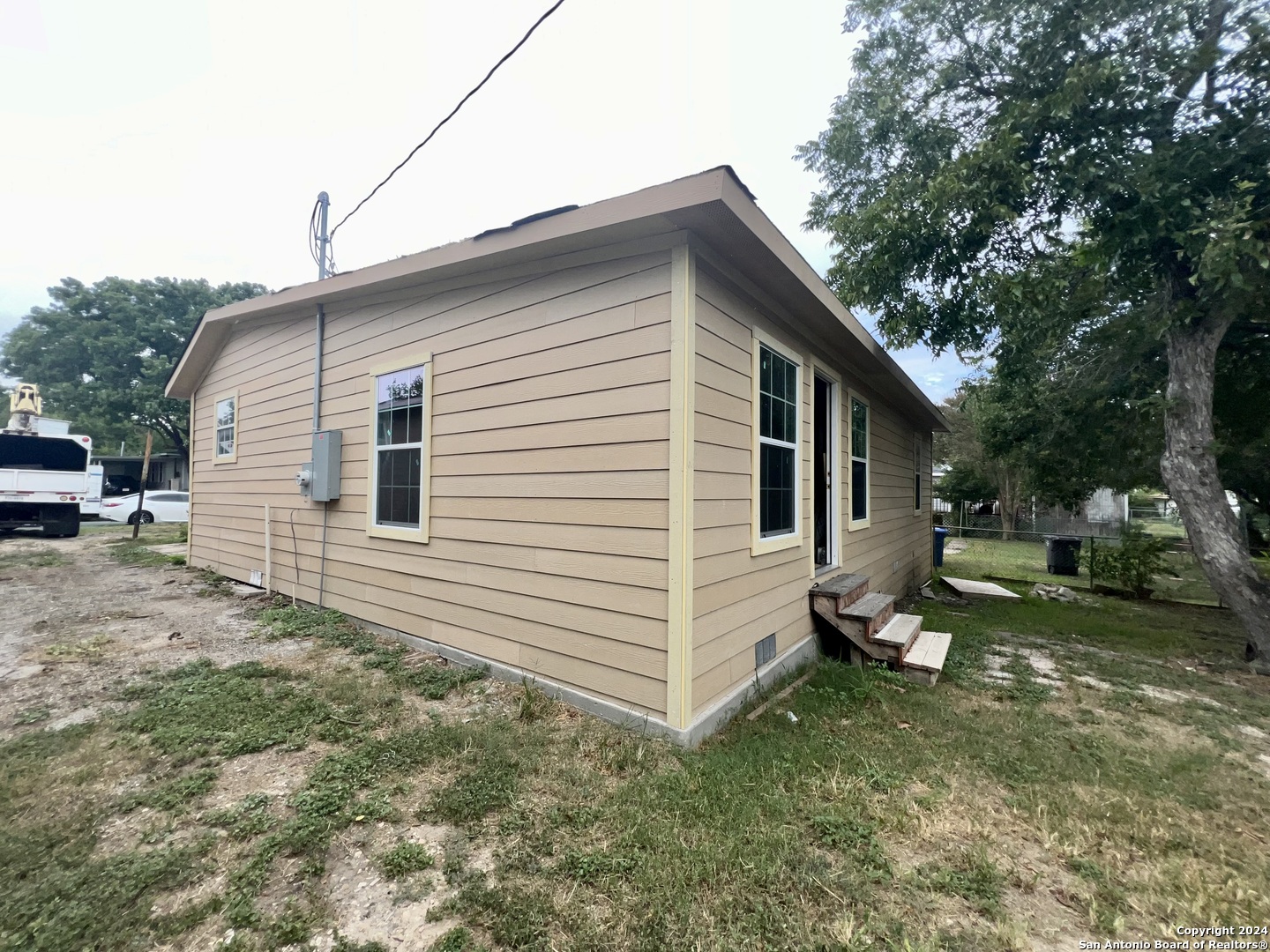 222 Golden Crown Drive San Antonio TX 78223
