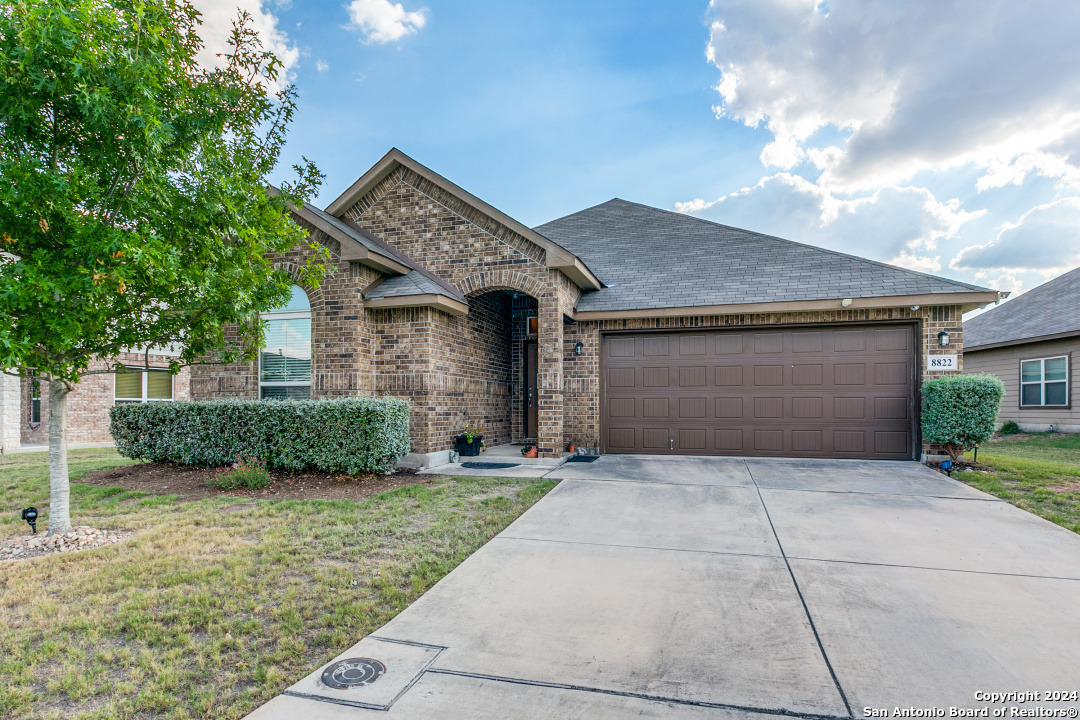 8822 Palmetto Park Converse TX 78109