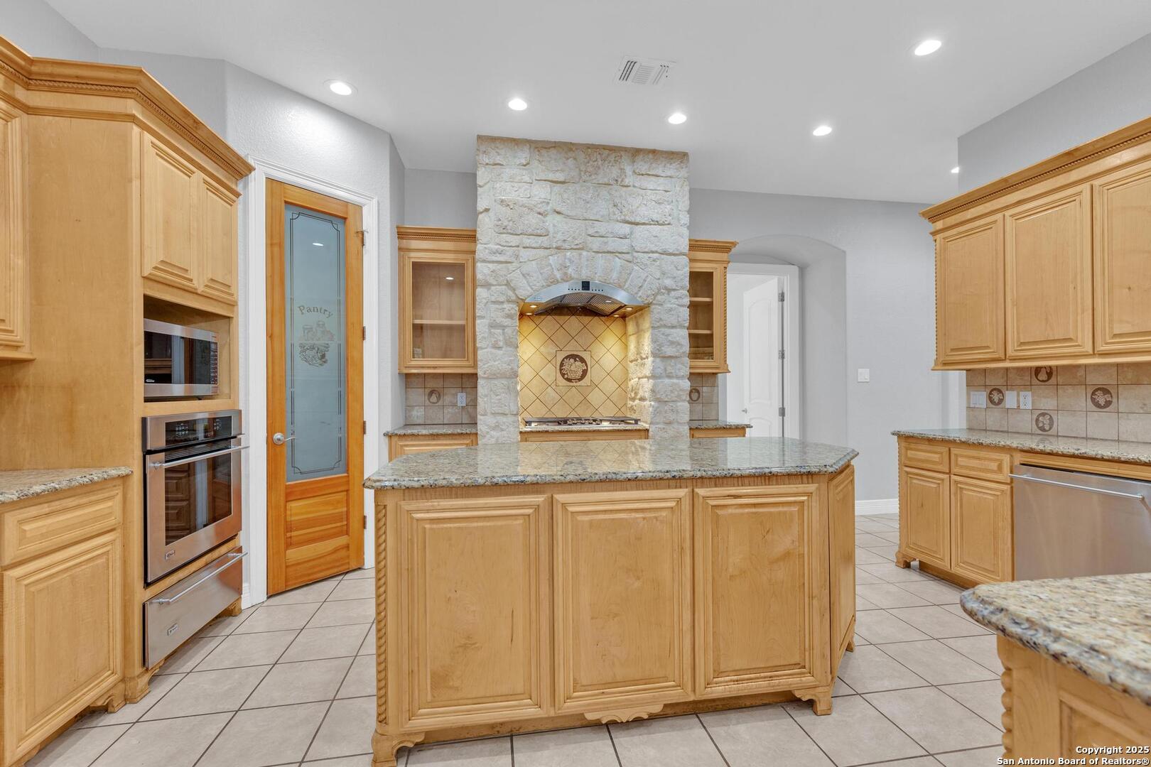 1130 Whispering Water Spring Branch TX 78070