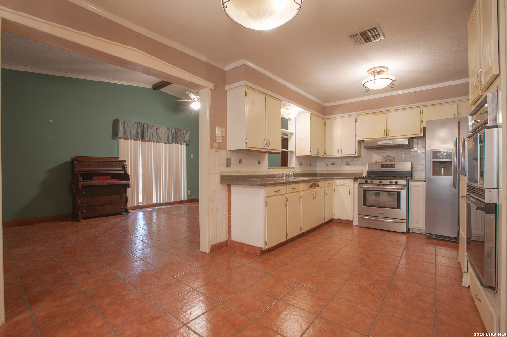 5347 San Benito San Antonio TX 78228