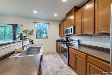 907 Trilby San Antonio TX 78253
