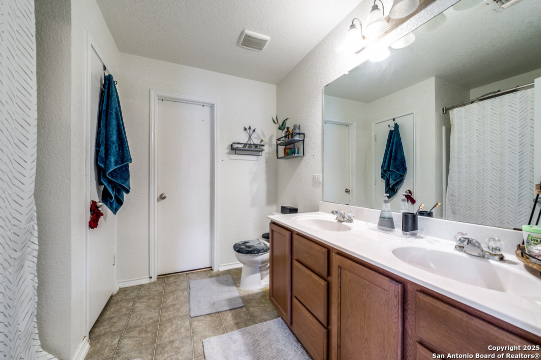 907 Trilby San Antonio TX 78253