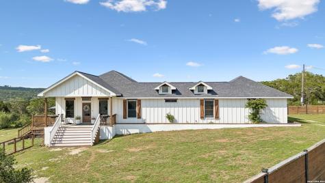 622 County Road 2753 Mico TX 78056