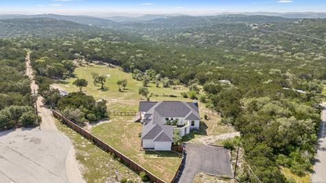 622 County Road 2753 Mico TX 78056
