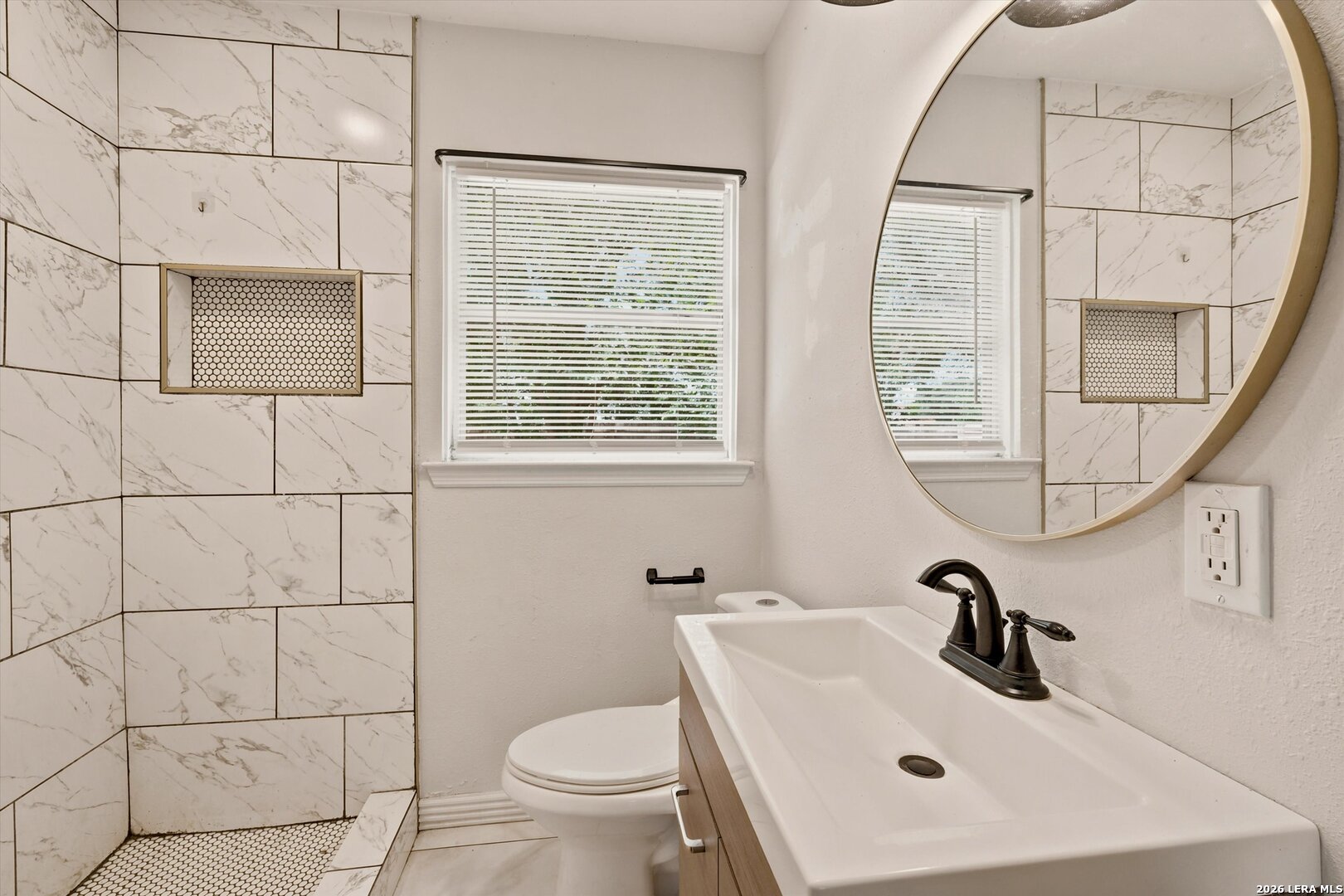 4359 Wild Oak Drive San Antonio TX 78219