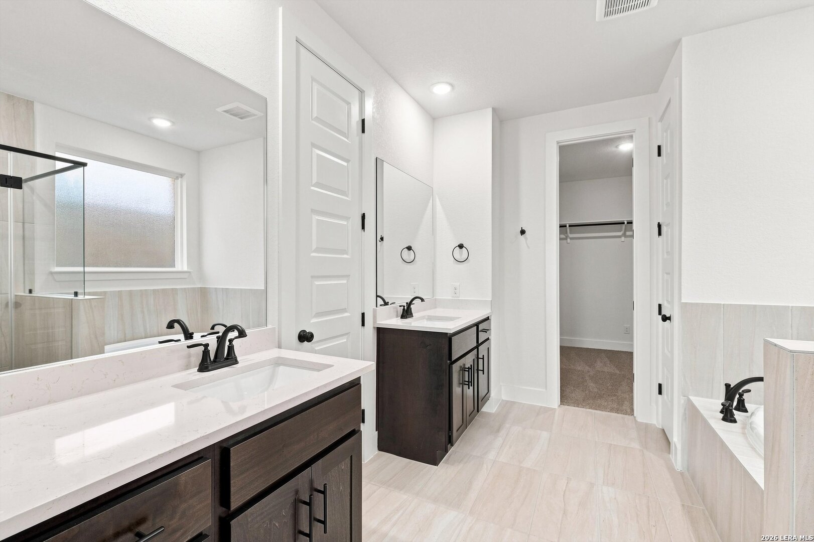 7122 Avignon Forest San Antonio TX 78256