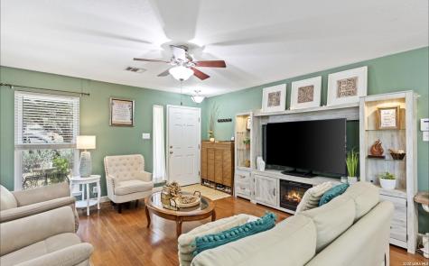 17323 Molino San Antonio TX 78247