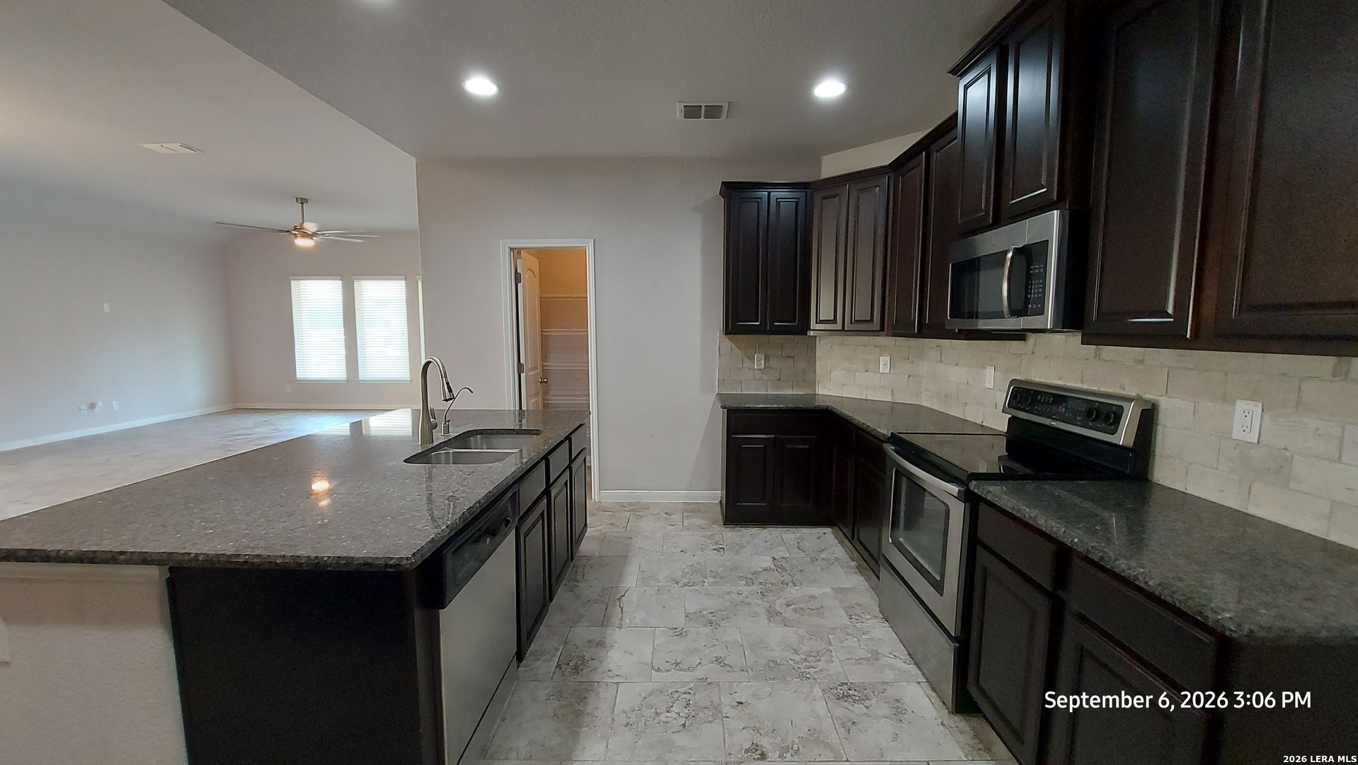 4576 Scots Elm Schertz TX 78108