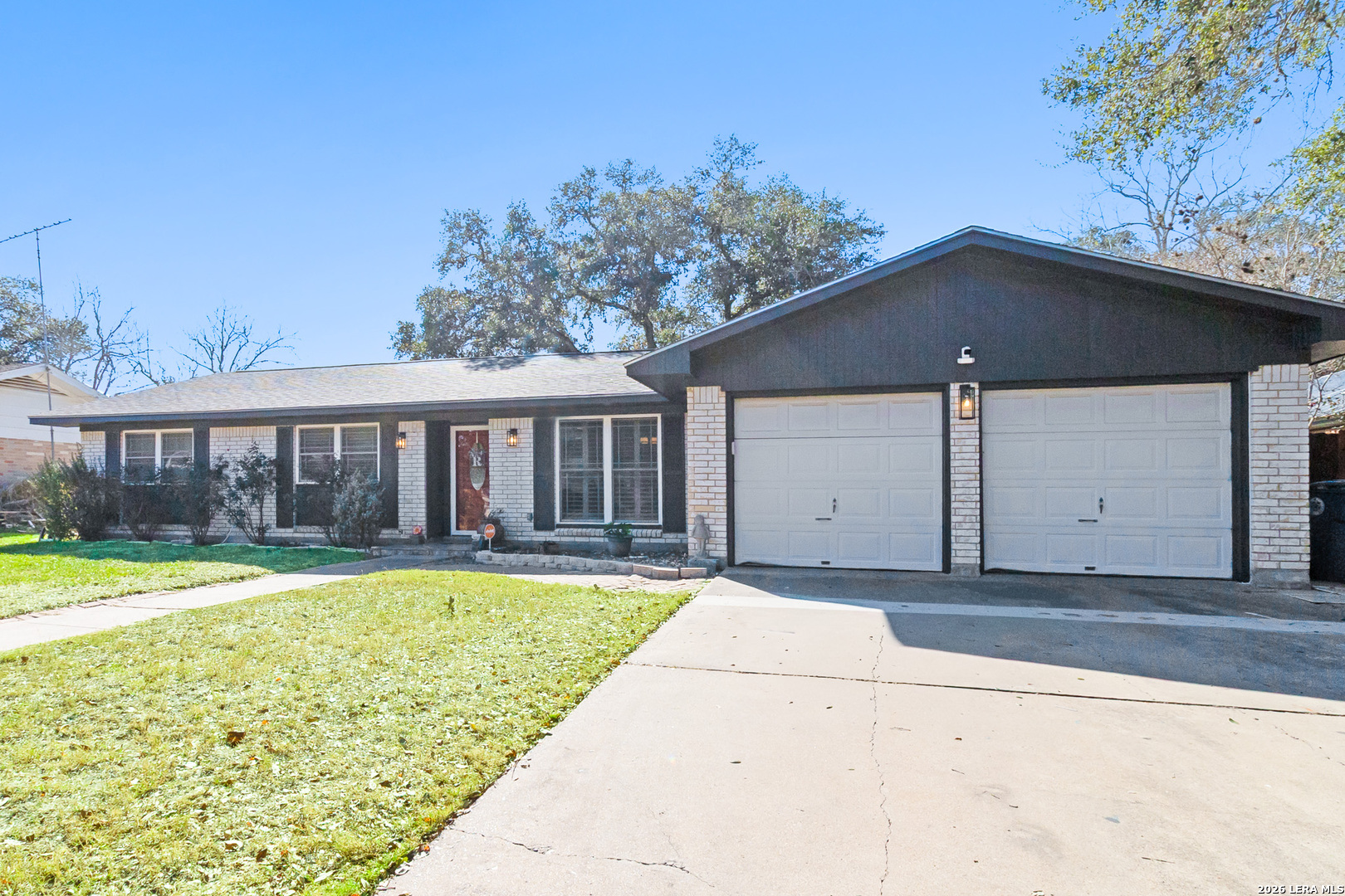 1603 N Las Palmas Beeville TX 78102
