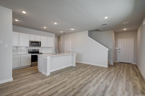 9914 Chavaneaux Landing San Antonio TX 78221
