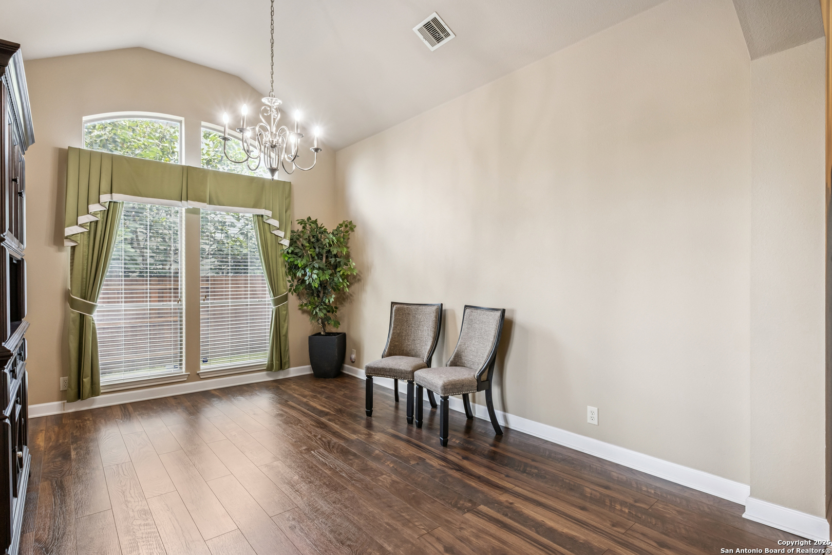 3035 Mustang Meadow Seguin TX 78155
