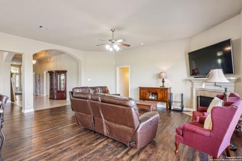 3035 Mustang Meadow Seguin TX 78155