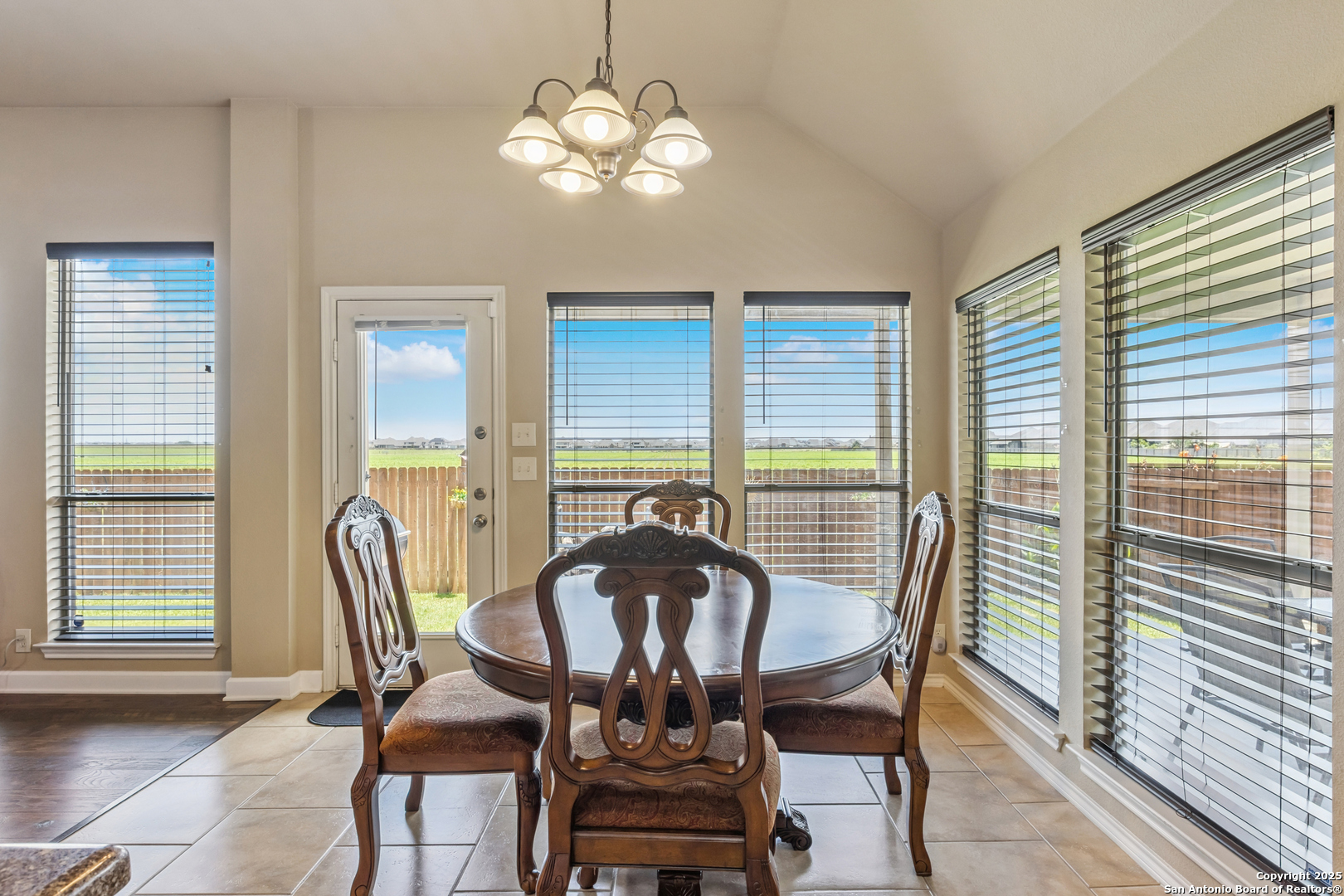 3035 Mustang Meadow Seguin TX 78155
