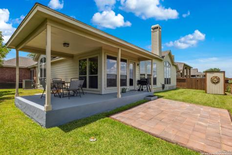3035 Mustang Meadow Seguin TX 78155