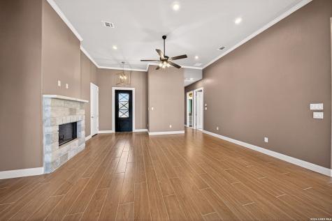 123 John T Court Castroville TX 78009