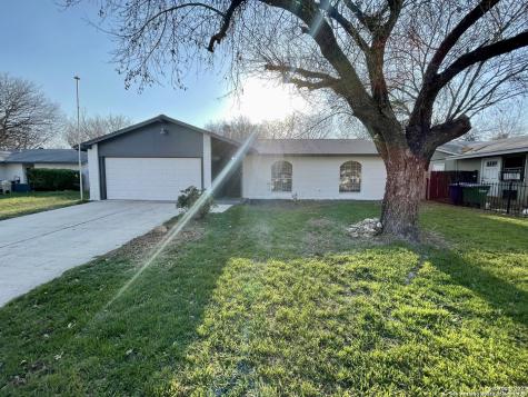 8214 Meadow Swan Street San Antonio TX 78251