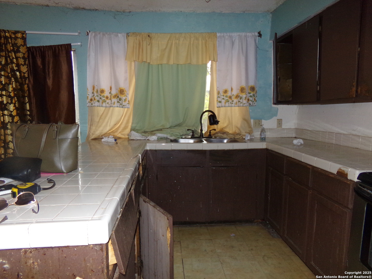 1212 Churing San Antonio TX 78245