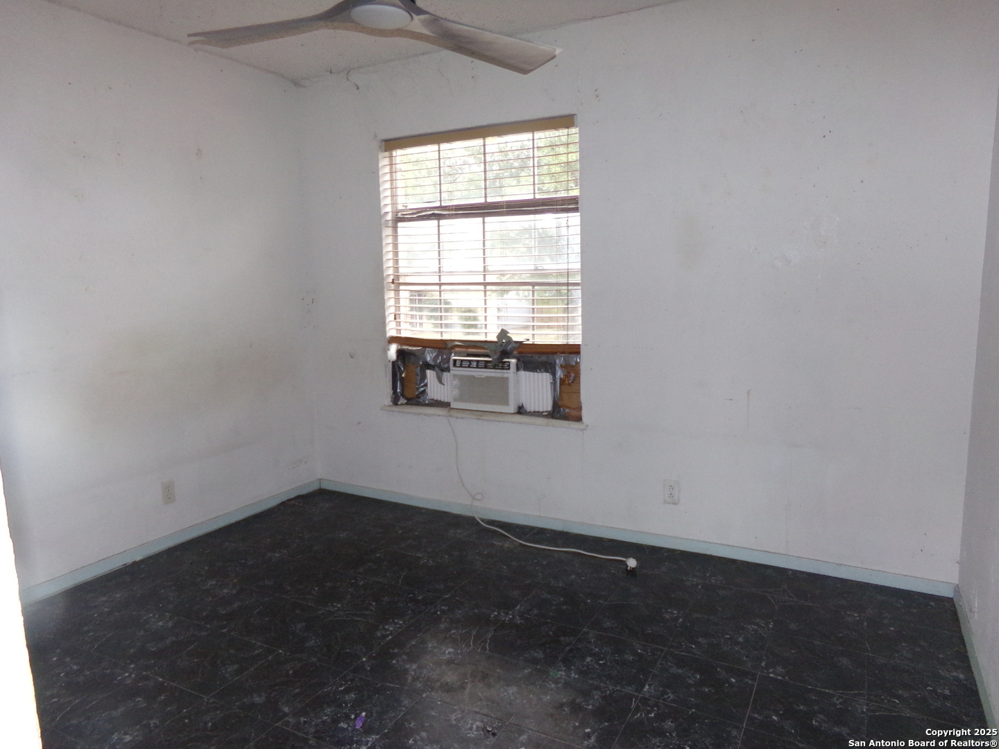 1212 Churing San Antonio TX 78245