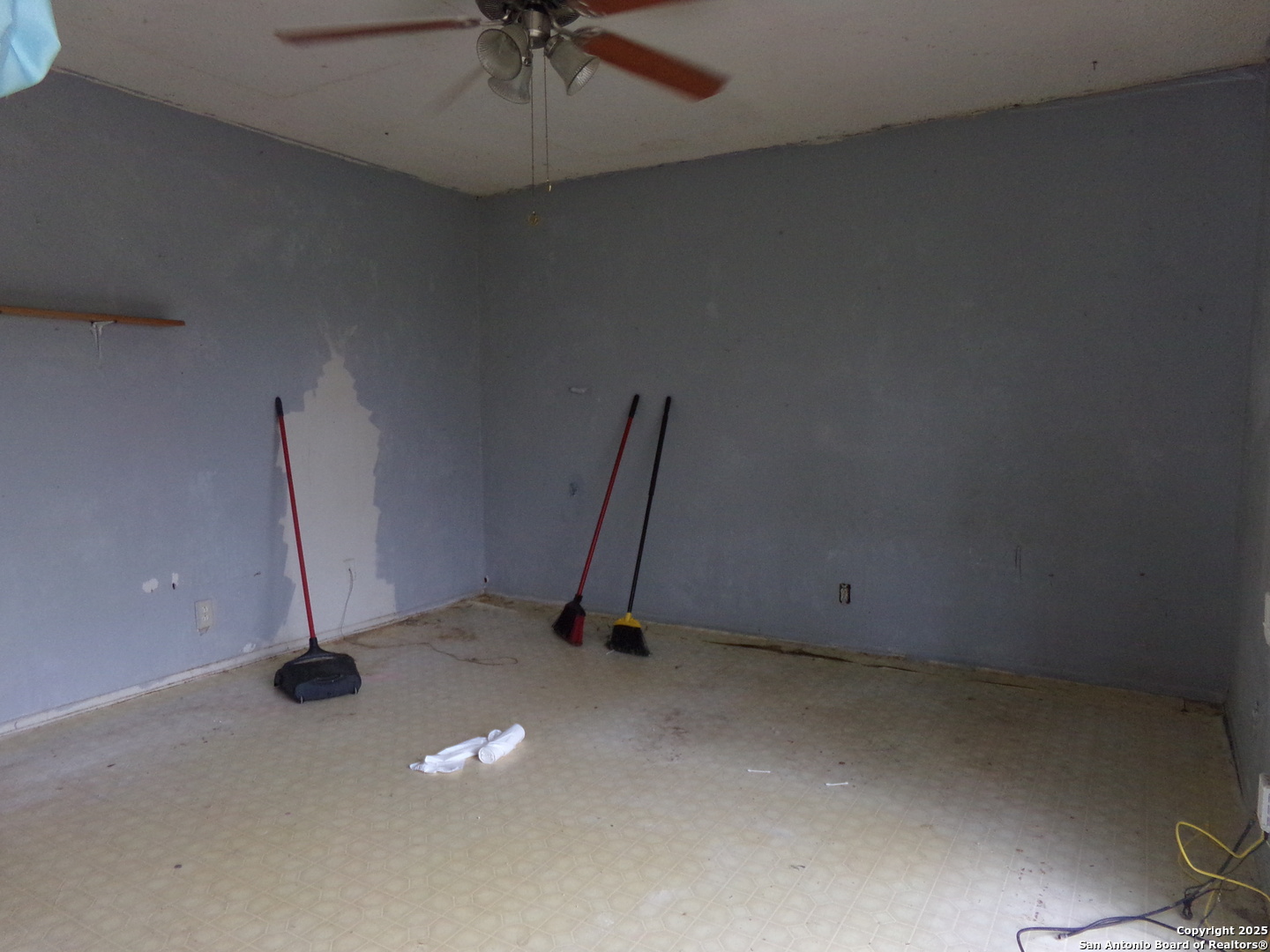 1212 Churing San Antonio TX 78245