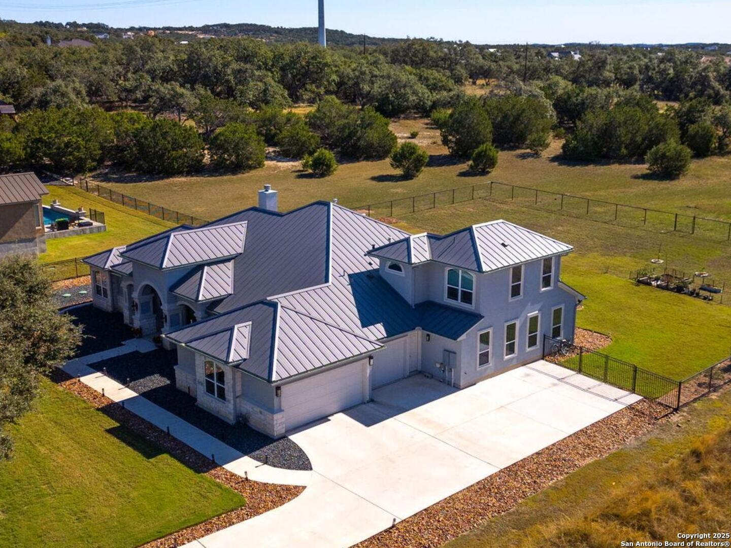 795 Maximino Ridge Road Bulverde TX 78163