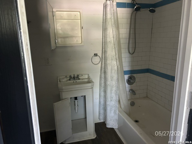 501 E Daniel Street Uvalde TX 78801