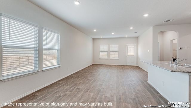 5718 Calville Blanc San Antonio TX 78252