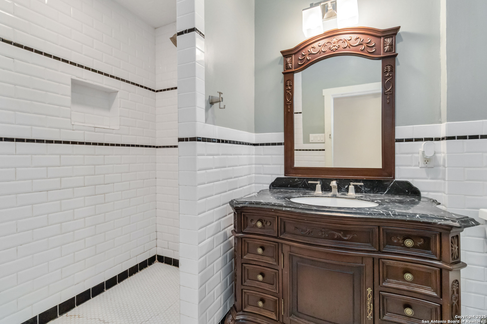 211 Lindell San Antonio TX 78212