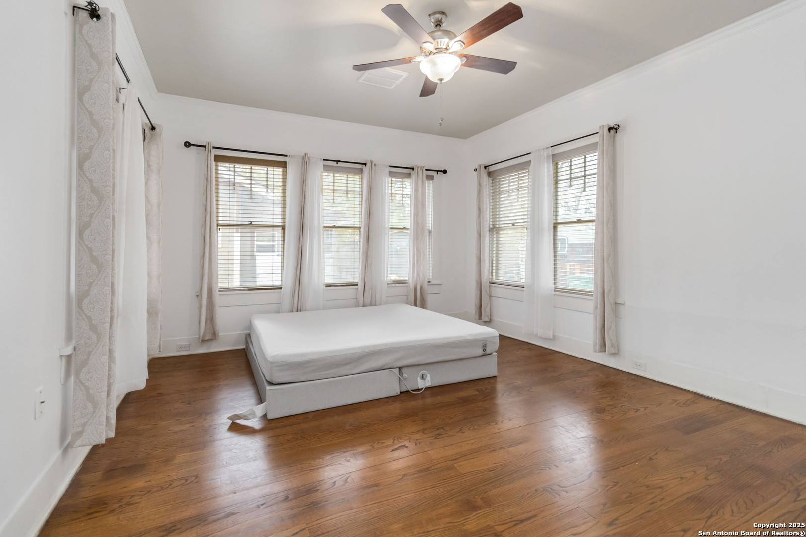 211 Lindell San Antonio TX 78212