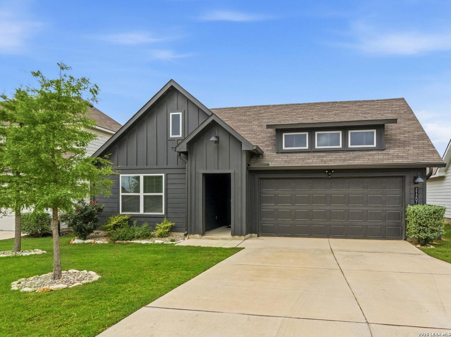 21207 Boulder Flats San Antonio TX 78266