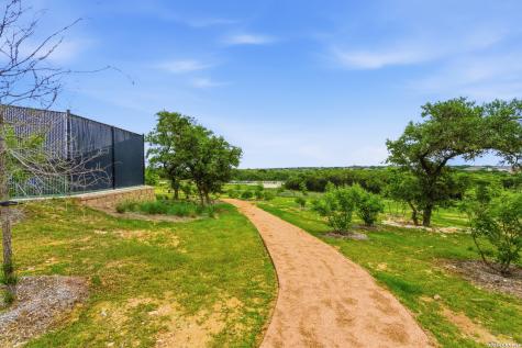 21207 Boulder Flats San Antonio TX 78266