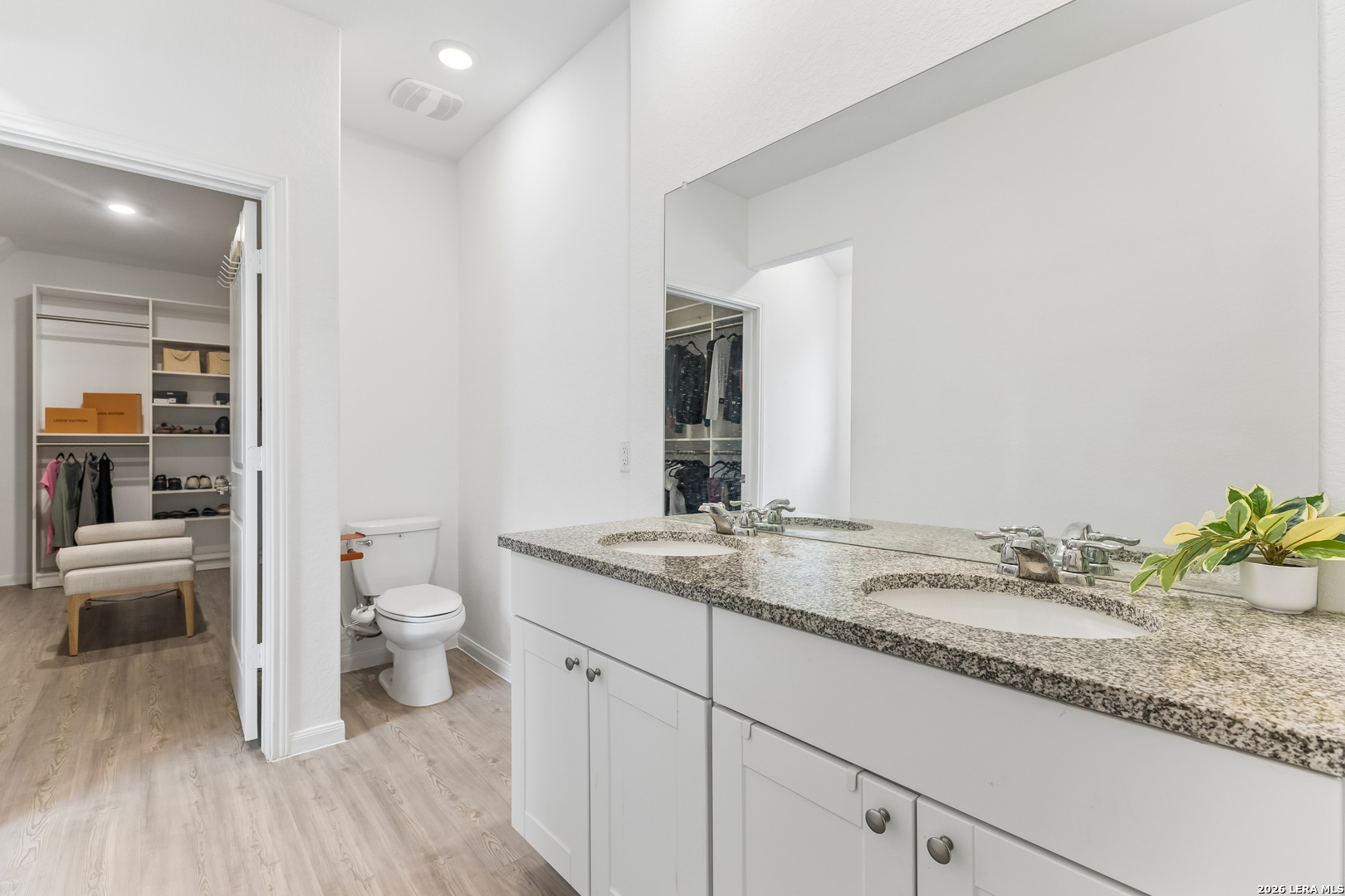 634 Bean Bend San Antonio TX 78221