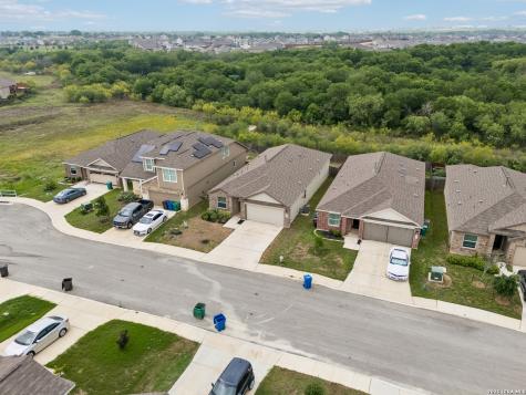634 Bean Bend San Antonio TX 78221