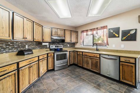 10903 Bristle Oak Drive San Antonio TX 78249
