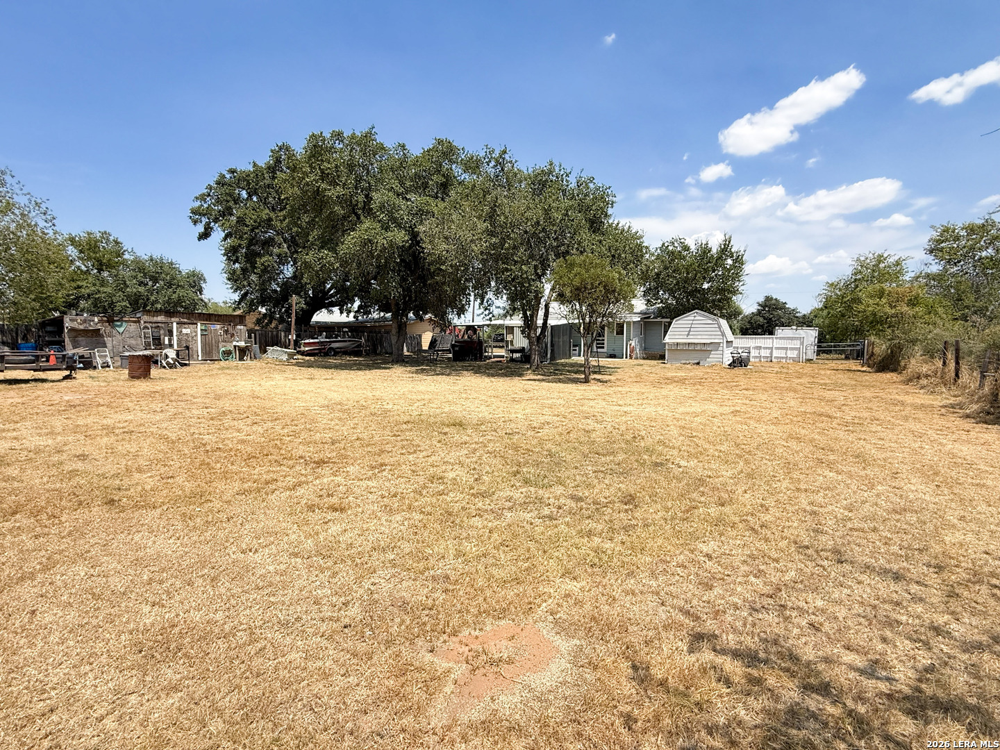 110 Renfro Drive Devine TX 78016