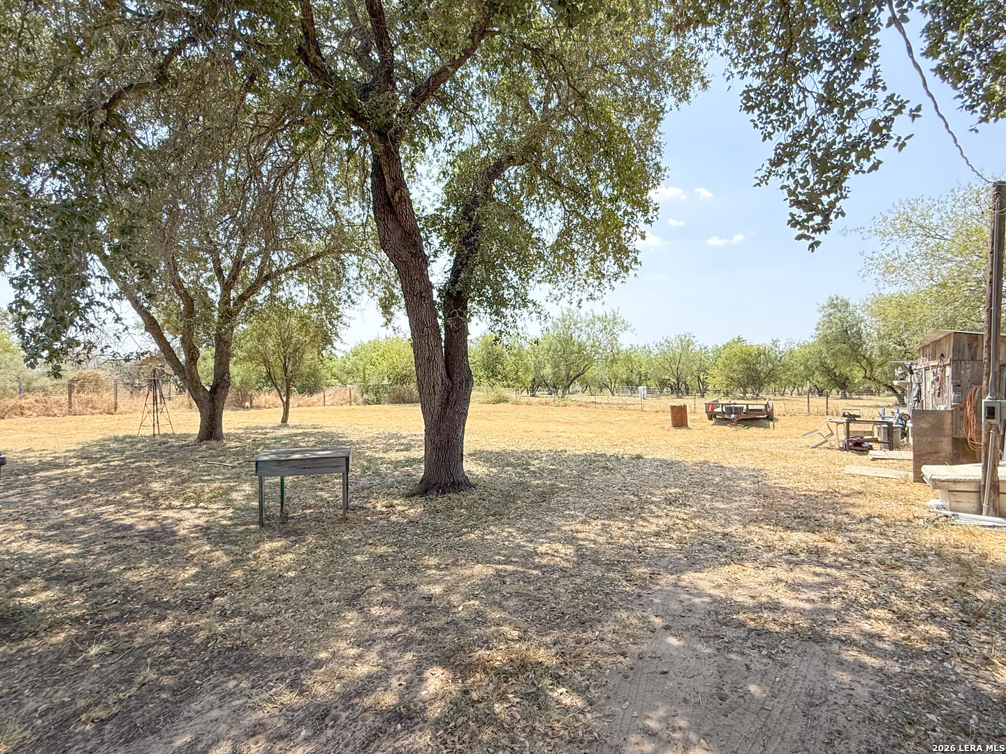 110 Renfro Drive Devine TX 78016