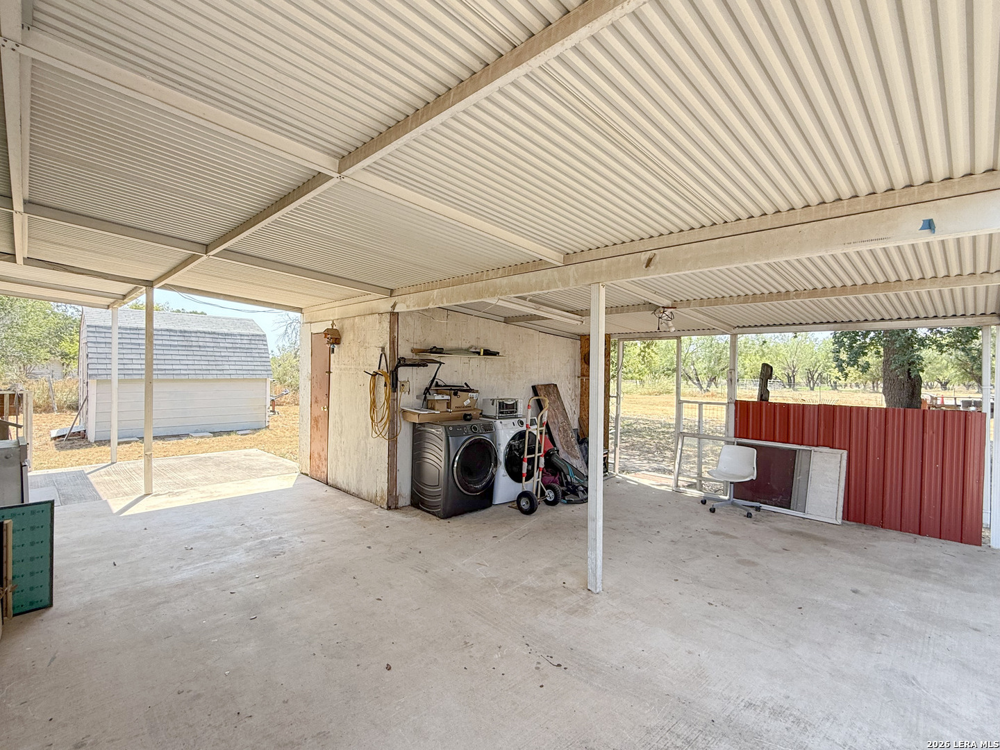 110 Renfro Drive Devine TX 78016