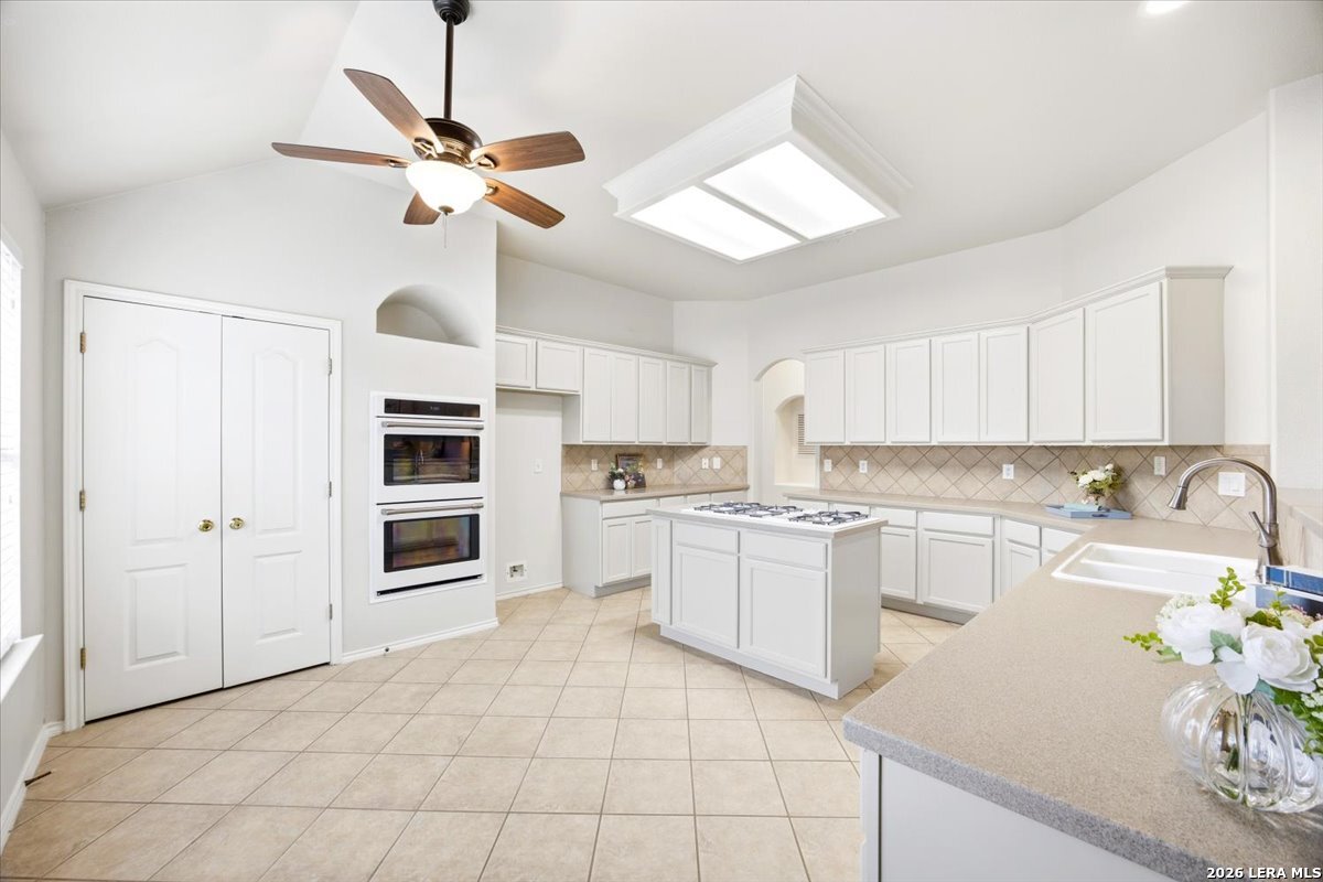 2715 Trinity Pass San Antonio TX 78261