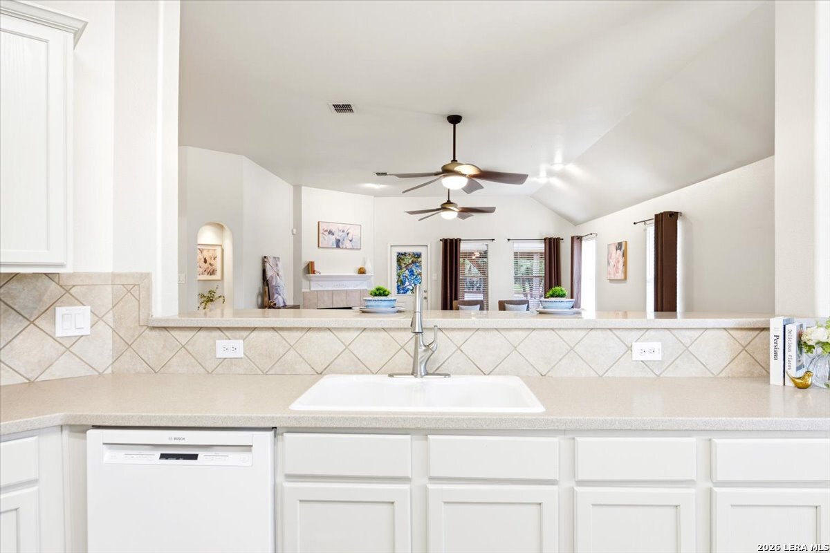 2715 Trinity Pass San Antonio TX 78261