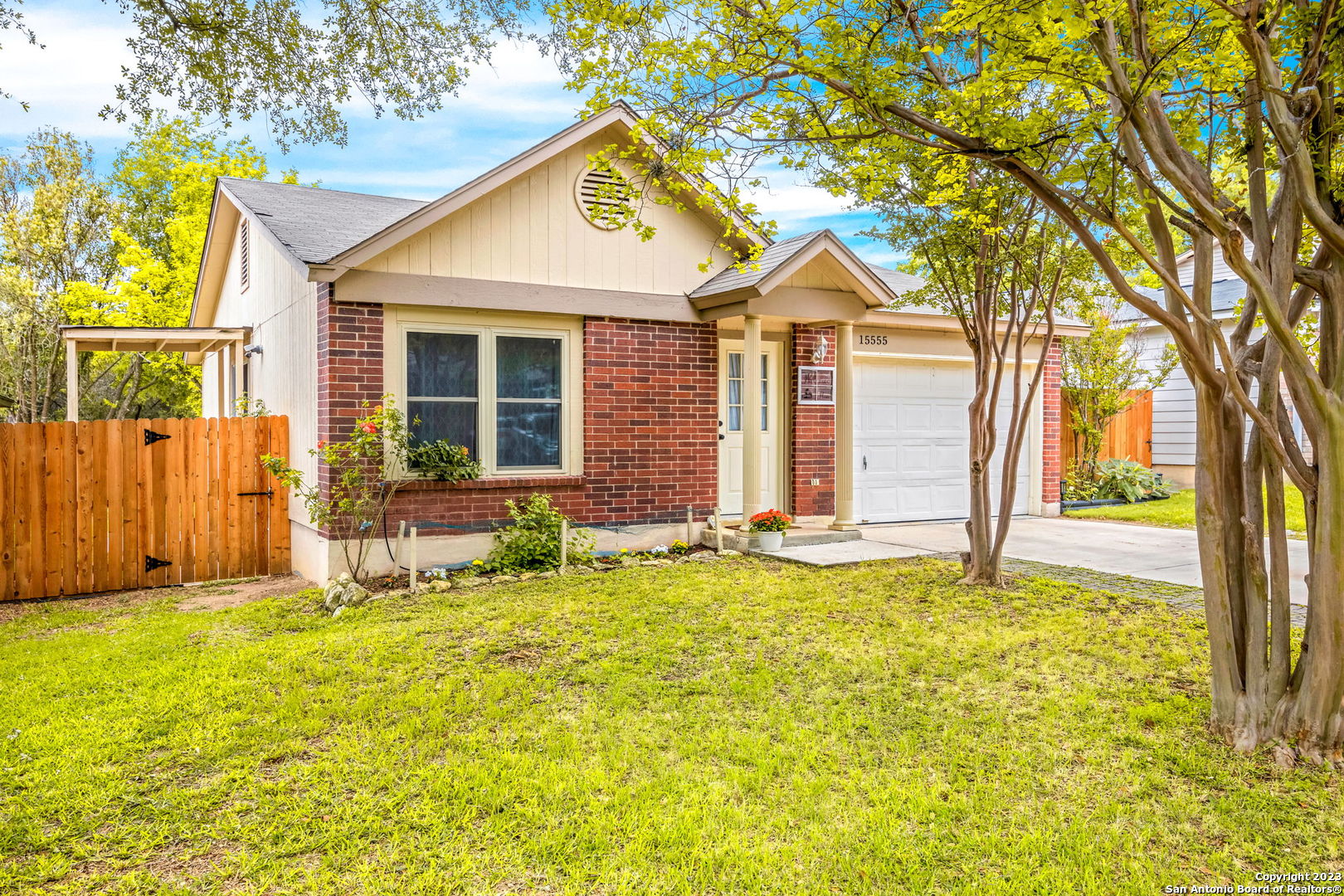 15555 Knollmeadow San Antonio TX 78247
