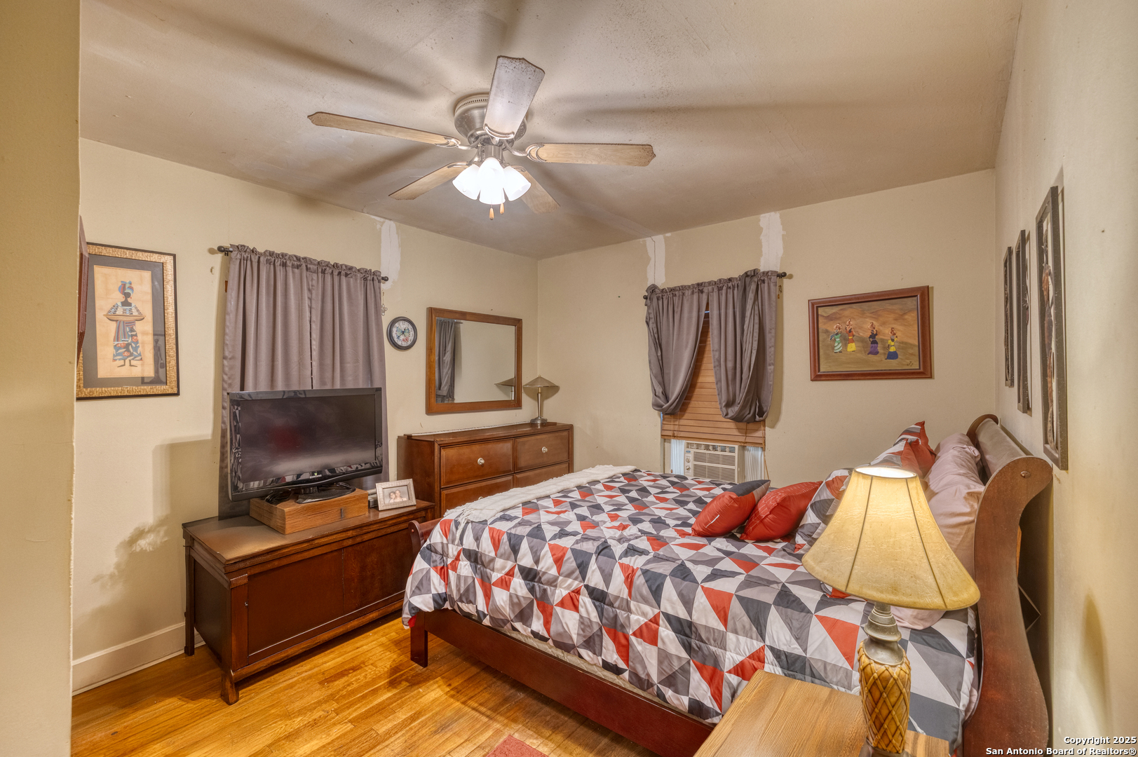 1104 Avenue S Hondo TX 78861