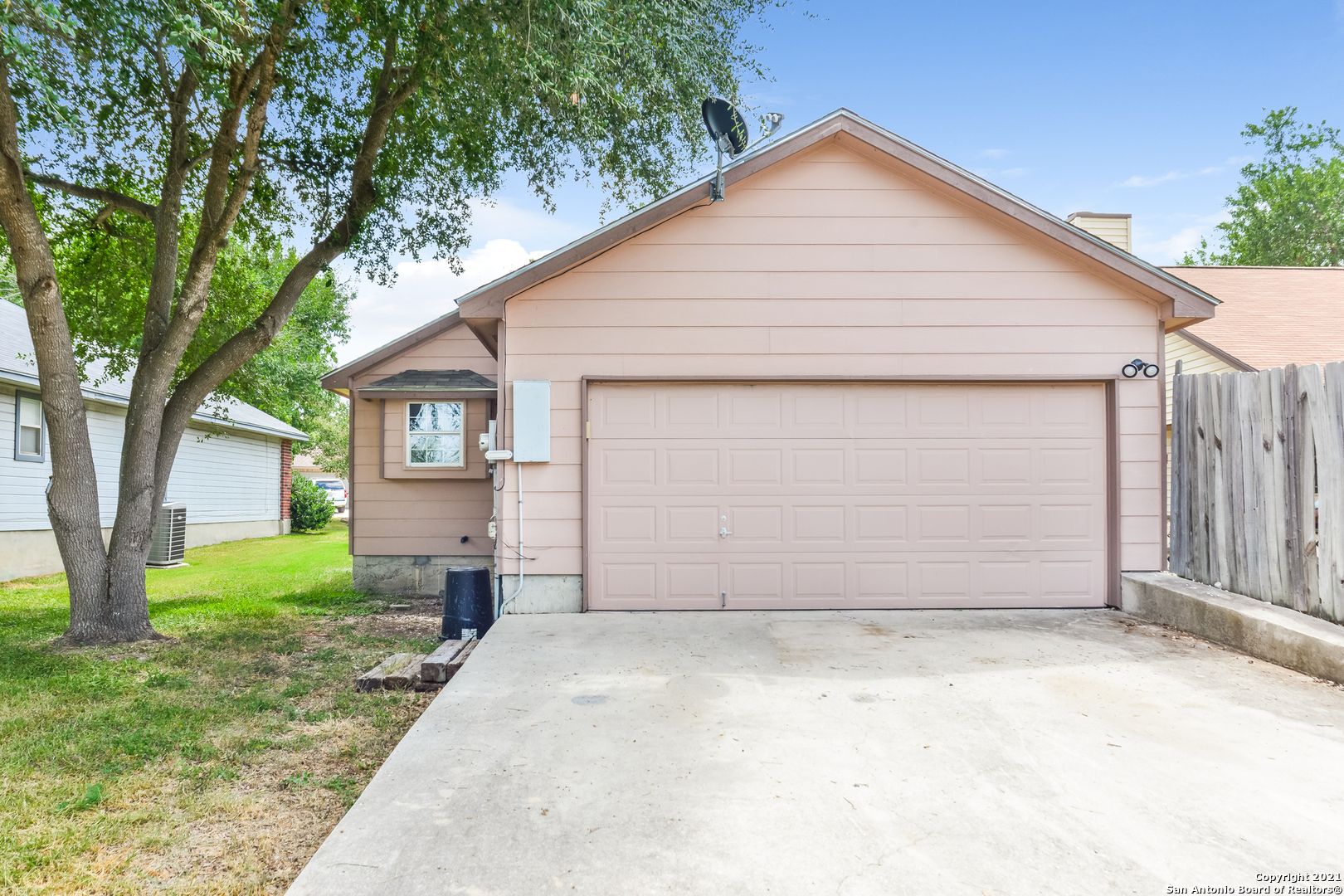 407 Canterbury Lane Converse TX 78109