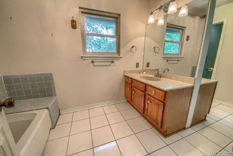 3035 Laura Lee Way San Antonio TX 78223