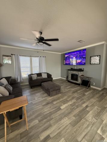 718 Duncan Carrizo Springs TX 78834
