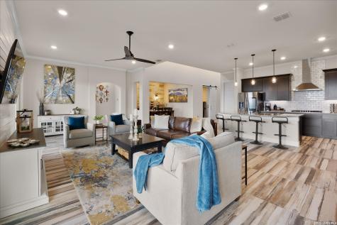41 W Mariposa Parkway Boerne TX 78006